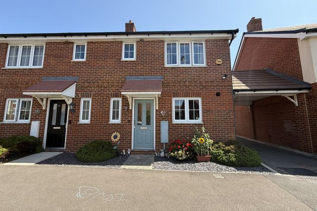 3 bedroom semi-detached house for sale