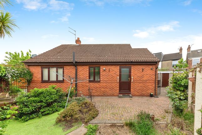 2 bed detached bungalow