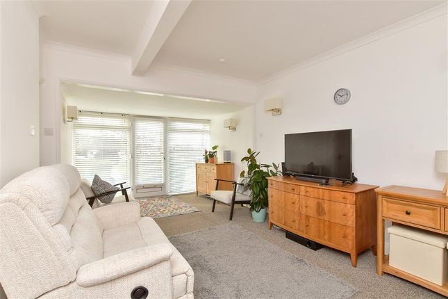 3 bed detached bungalow