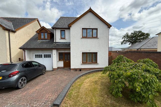Cardigan, Ceredigion, SA43 3 bed detached house for sale