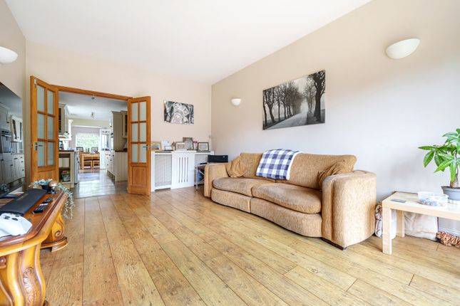 4 bed semi-detached house