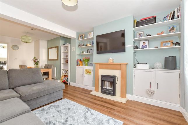 Rose Street, Tonbridge, Kent 2 bed end of terrace house for sale