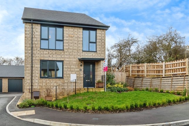 4 bed detached house