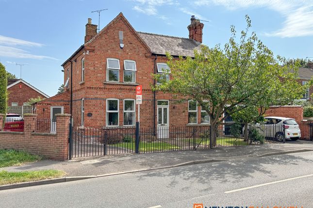 3 bed detached house