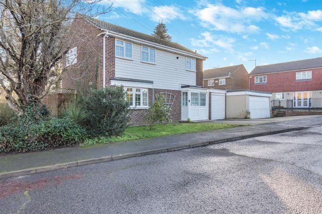 Kipling Drive, Larkfield 3 bed detached house for sale