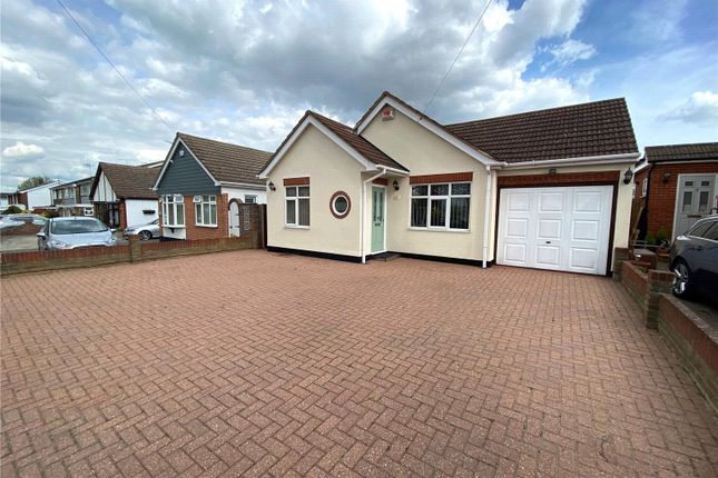 Stanway Road, Benfleet, Essex, SS7 3 bed bungalow for sale