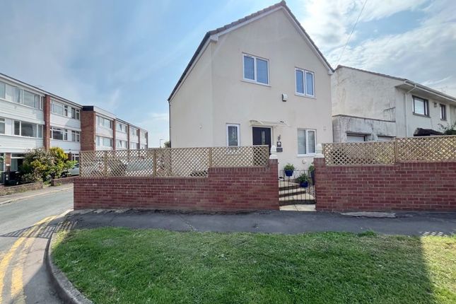 3 bed detached house