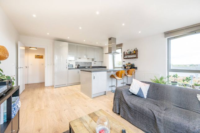 Albion Way, East Ham, London, E6 2 bed flat for sale