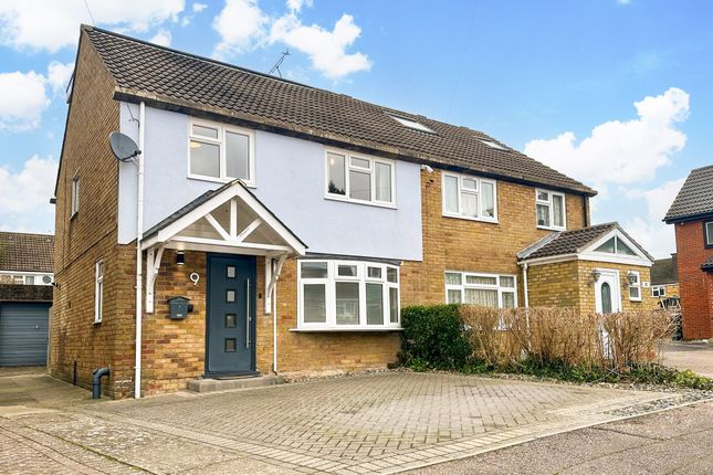 Tennyson Close, Crawley RH10 3 bed semi