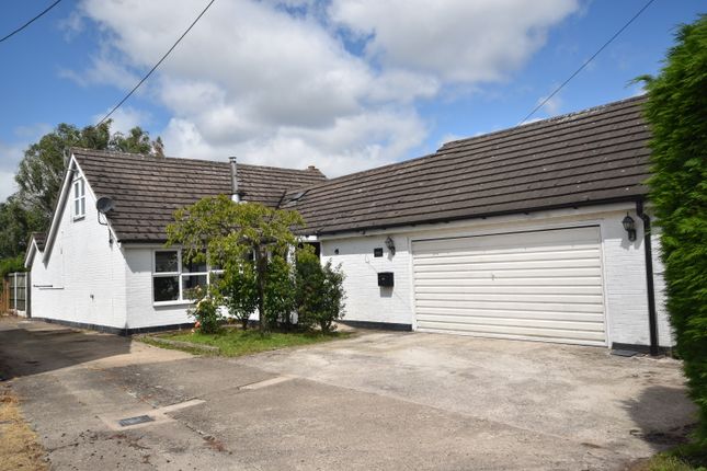 Hollinwood, Whixall 3 bed detached bungalow for sale