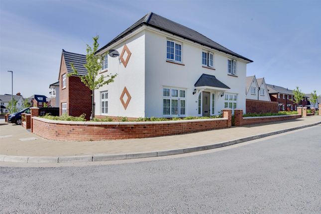 3 bed detached house