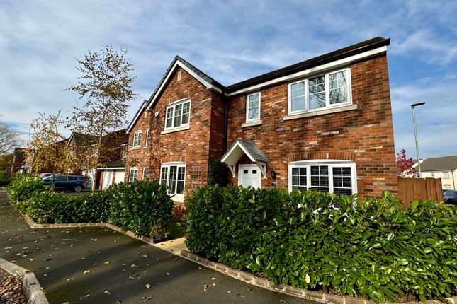 5 bed detached house