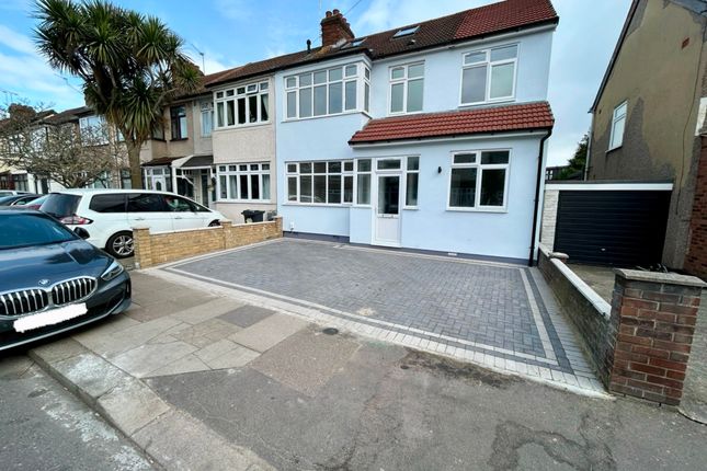 6 bed end terrace house