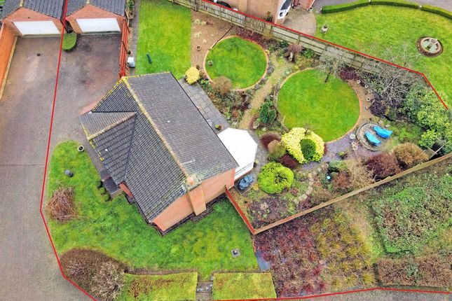 4 bed detached house