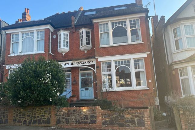 Avondale Avenue, Woodside Park, N12 6 bed semi