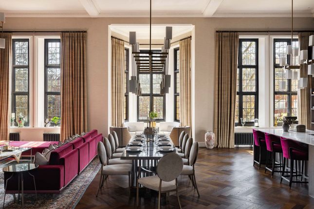 Kidderpore Avenue, Hampstead Manor, NW3 5 bed terraced house for sale
