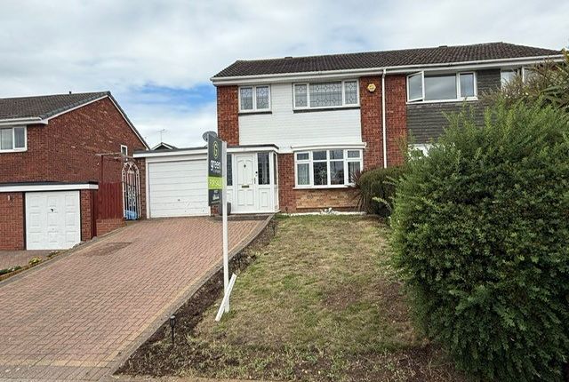 Hampton Close, Tamworth B79 3 bed semi