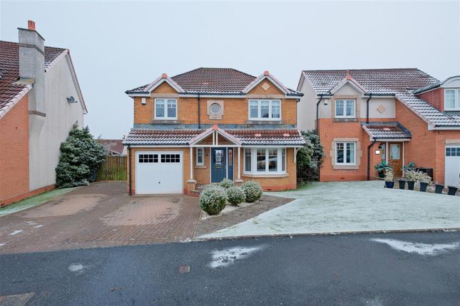 4 bed detached house