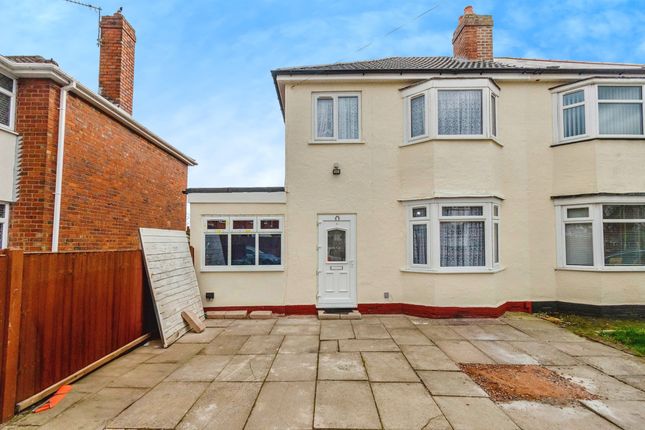5 bedroom semi-detached house for sale