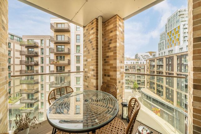 Osiers Road, London SW18 2 bed flat for sale