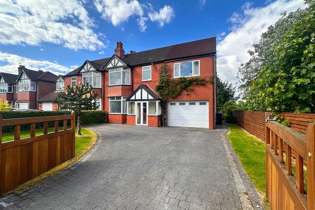 5 bedroom semi-detached house for sale