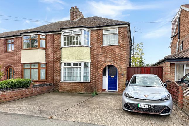 3 bed semi-detached house