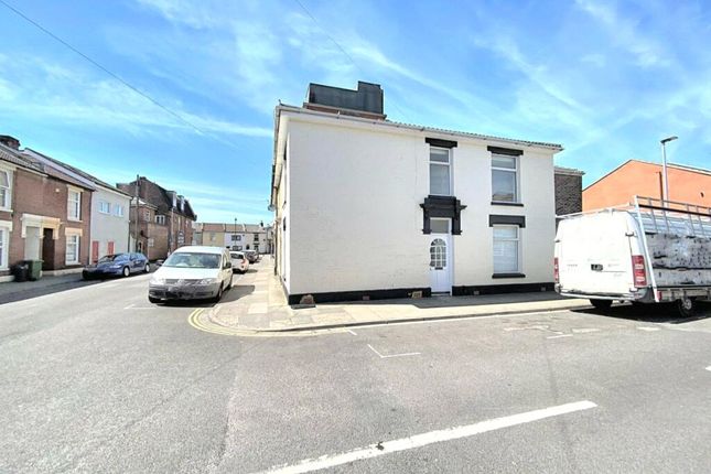 4 bedroom end of terrace house for sale