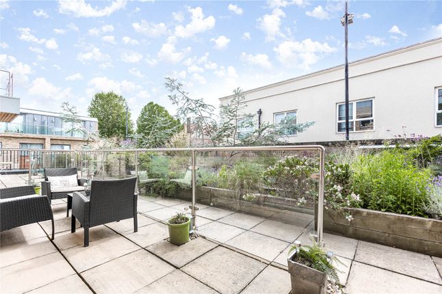 Wyfold Road, Fulham, London 3 bed maisonette for sale