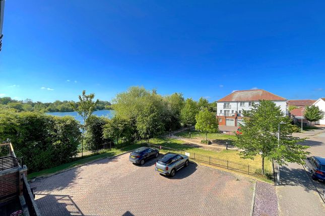 Lakeside Avenue, Faversham, ME13 4 bed end of terrace house for sale