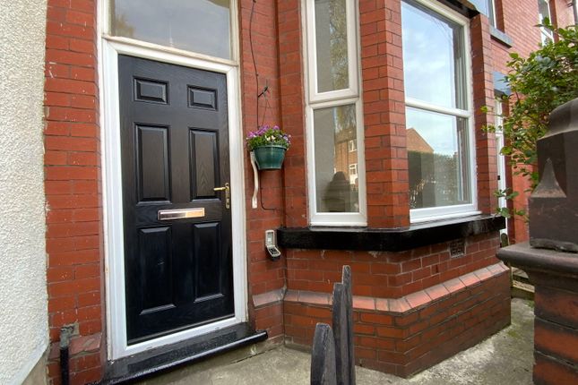 Lilly Street, Gee Cross, Hyde, SK14 2 bed terraced house for sale