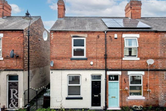 3 bed end terrace house