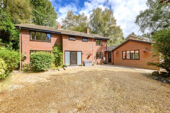 4 bed detached house