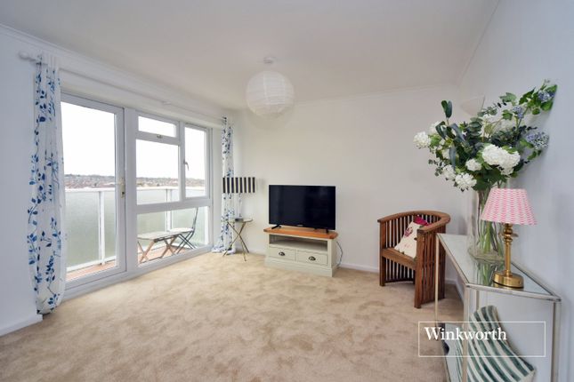 Basinghall Gardens, Sutton, SM2 2 bed apartment for sale