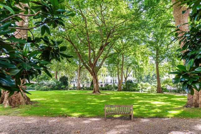 Ennismore Gardens, Knightsbridge... 2 bed flat for sale