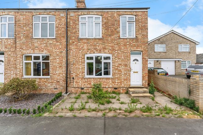 3 bed semi-detached house