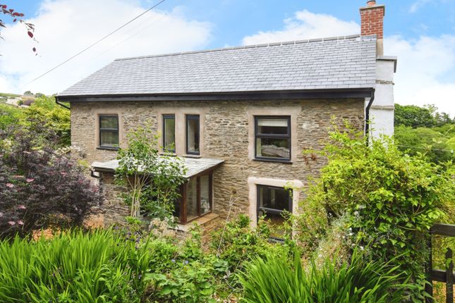 4 bed detached house