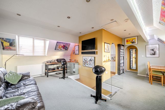 Turnberry, Bristol BS30 1 bed end of terrace house for sale