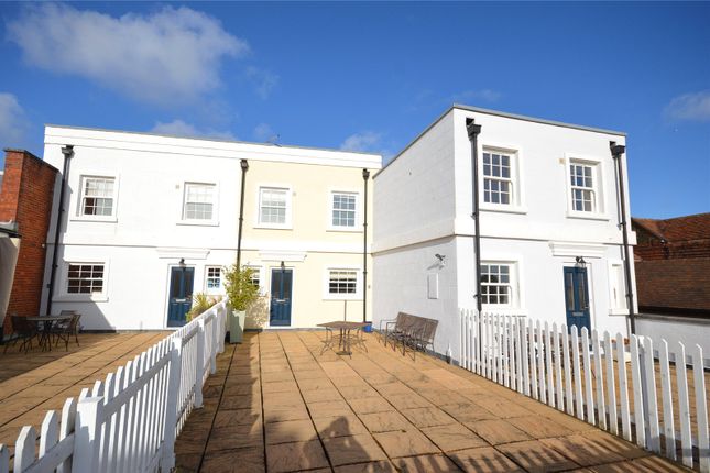 High Street, Lymington, Hampshire, SO41 2 bed terraced house for sale