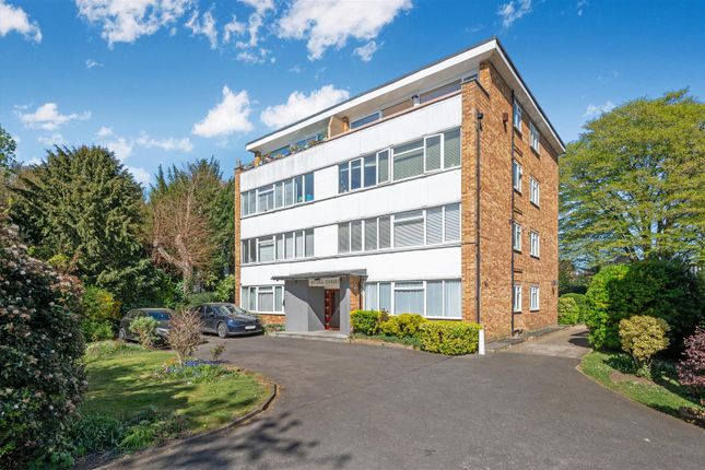 Rydal Court, The Downs, Wimbledon, SW20 2 bed apartment for sale