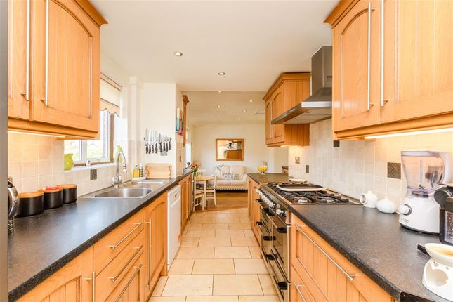 3 bed semi-detached house