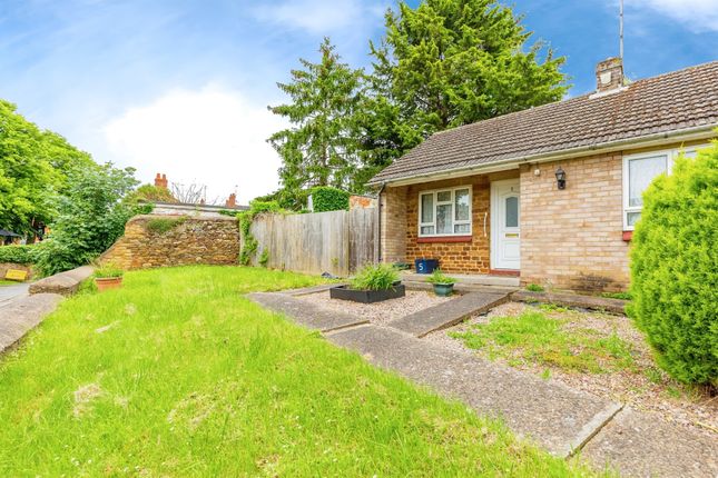 2 bed semi-detached bungalow