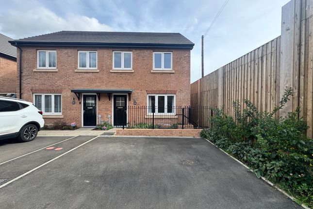 Llantwit Fardre, Llantwit Fardre CF38 3 bed semi