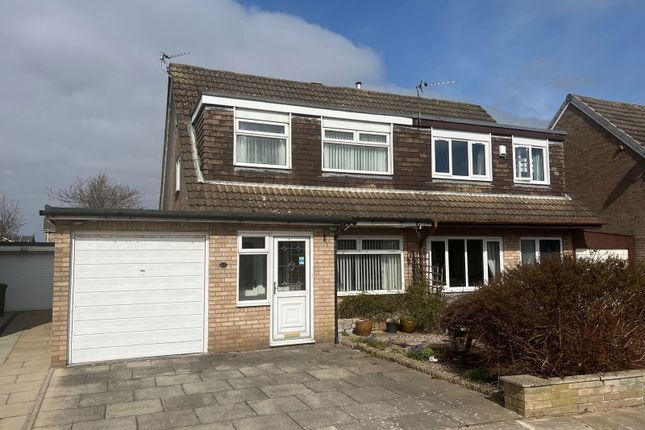 Hartland Avenue, Southport PR9 3 bed semi
