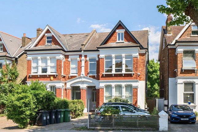 Canadian Avenue, Catford, London, SE6 2 bed flat for sale