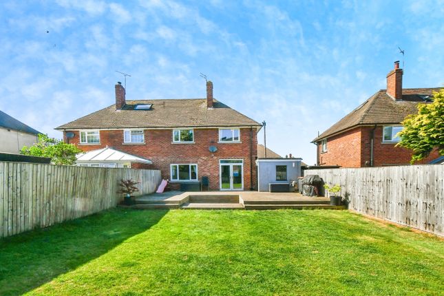 3 bed semi-detached house