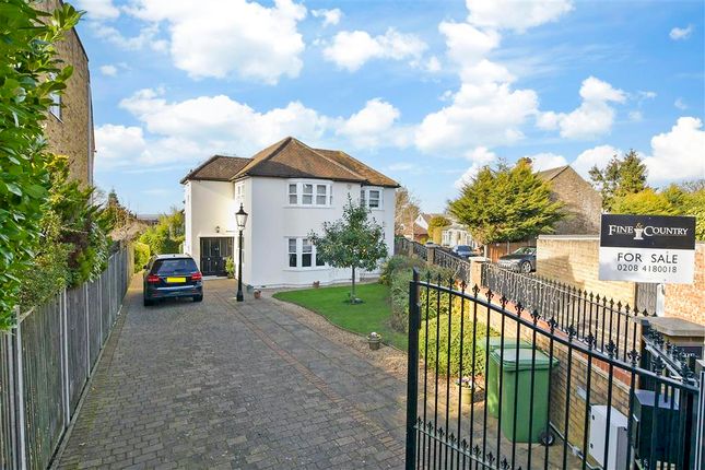 Beech Lane, Buckhurst Hill, Essex 4 bed detached house for sale