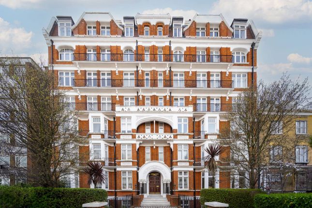 Abbey Road, St John's Wood, London, NW8 3 bed flat for sale