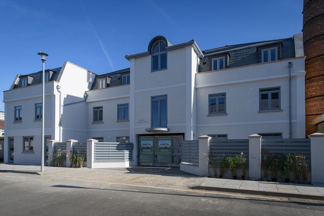 2 bed flat
