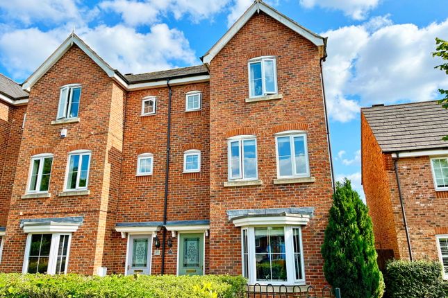 5 bed semi-detached house