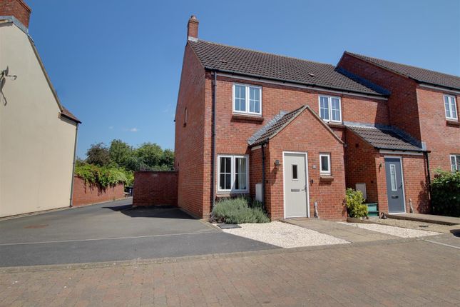 O'connor Close, Staunton, Gloucester 2 bed end of terrace house for sale
